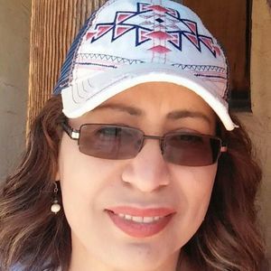 Meet your Posher, Rosa margina